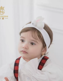 ⁦ربطة رأس سهلة الأرتداء بنمط الأرنب اللطيف.⁩ - الصورة ⁦2⁩