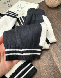 ⁦طقم فخم مكون من جاكيت بأكمام طويلة مزين بجيوب وسروال مناسب للفصول الأربعة.⁩ - الصورة ⁦9⁩