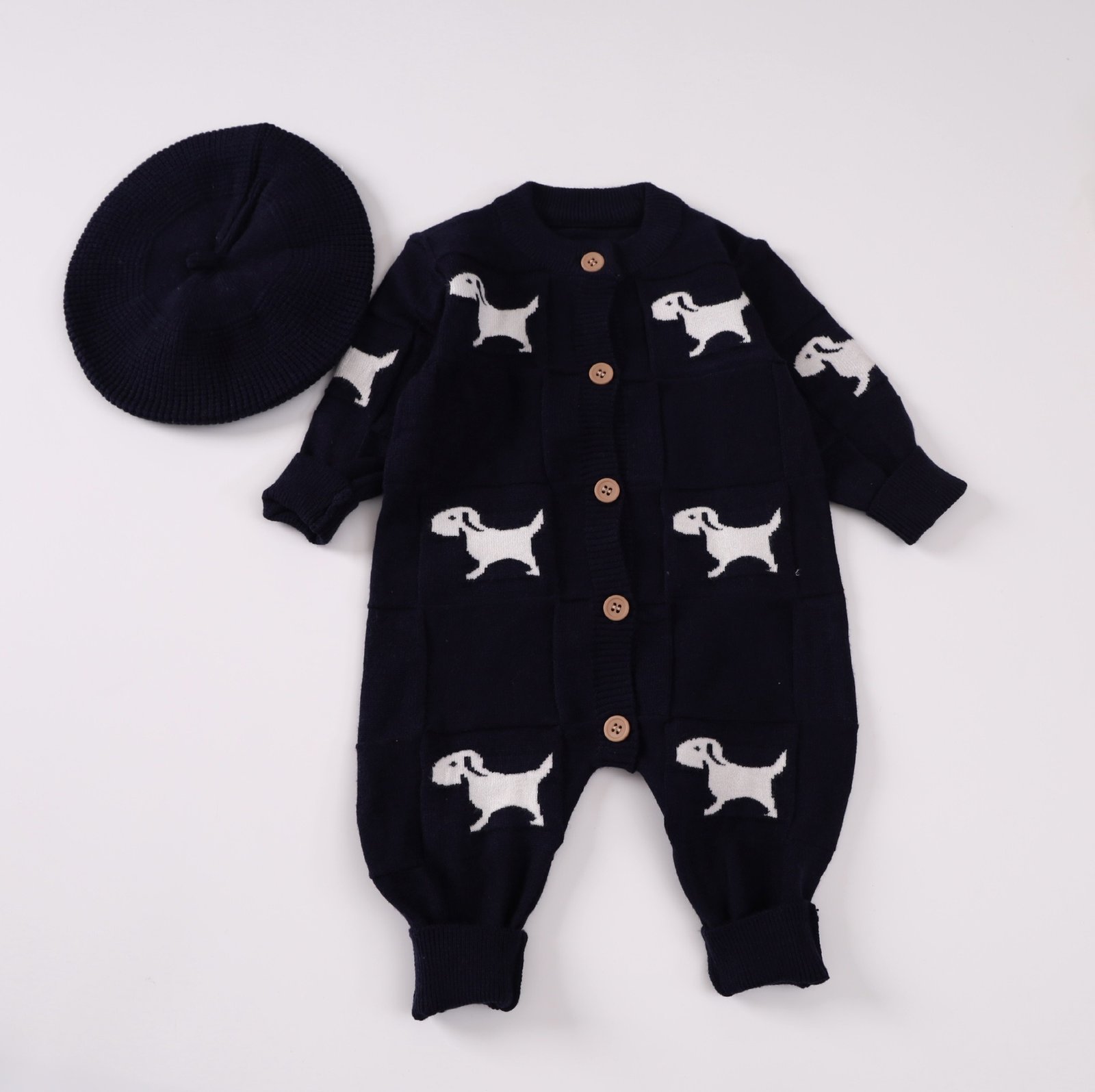 أفرول ولادي محبوك مع قبعة بنمط أنيق وجذاب - الصورة 5