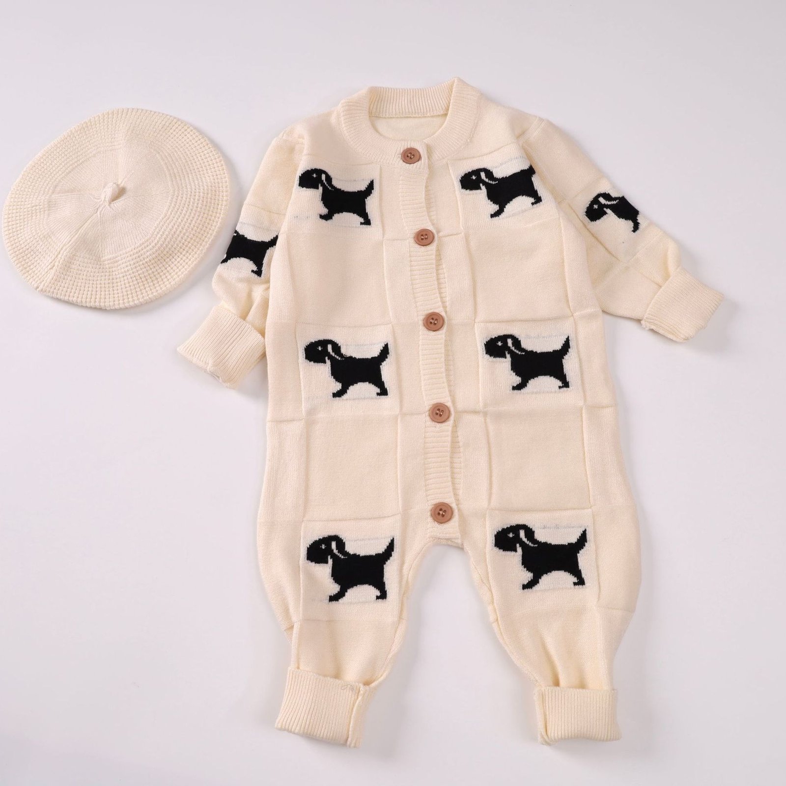 أفرول ولادي محبوك مع قبعة بنمط أنيق وجذاب - الصورة 4