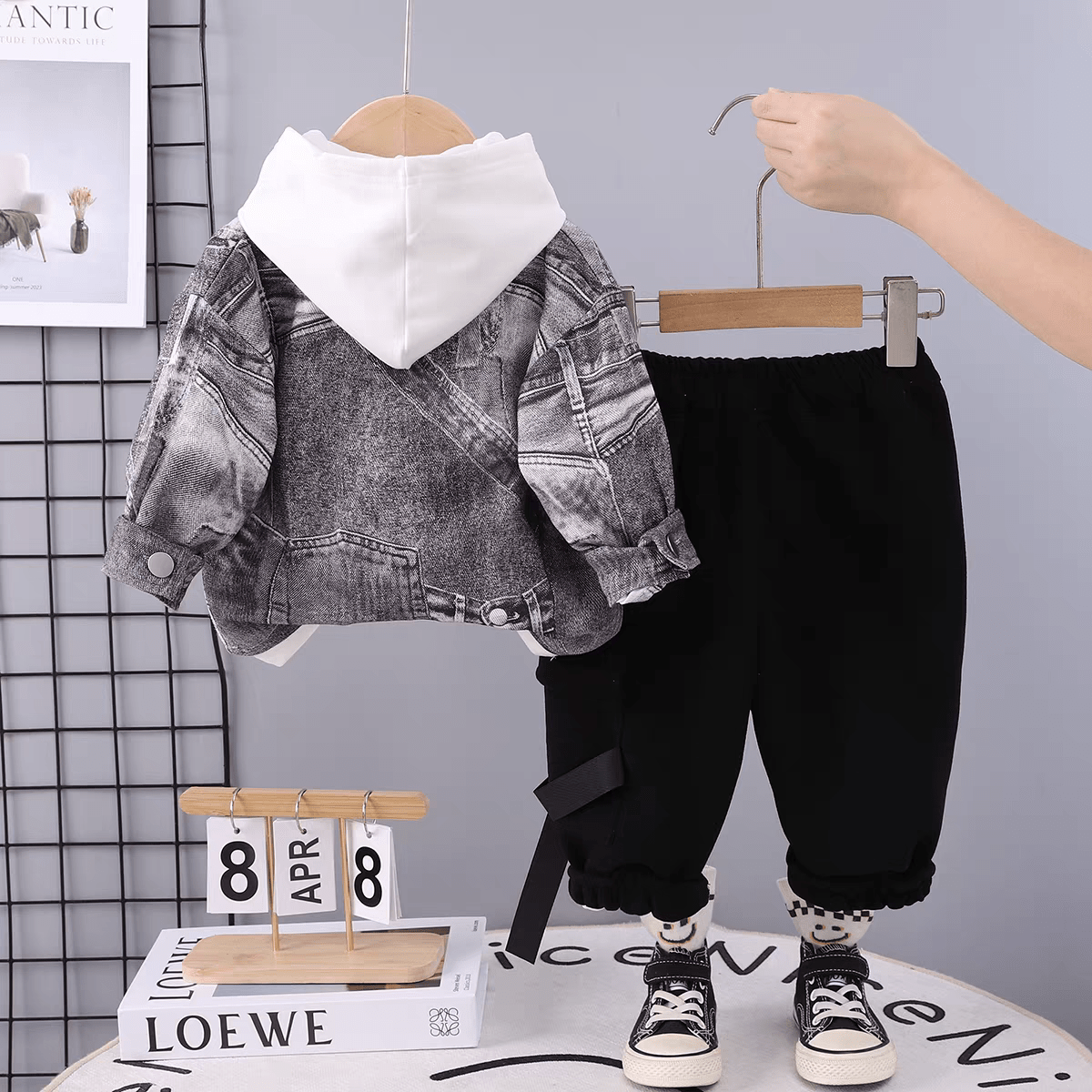 طقم ولادي فخم مكون من هودي وجاكيت وبنطلون - الصورة 3