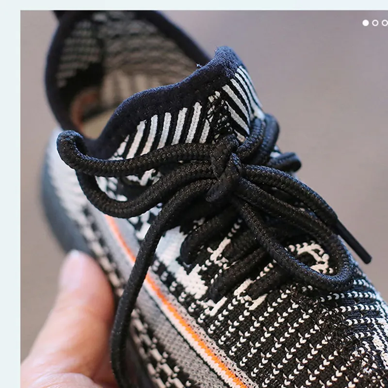 حذاء سبورت ولادي أنيق برباط أمامي سترتش - الصورة 4